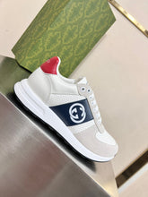 Load image into Gallery viewer, G I v c i sneakers