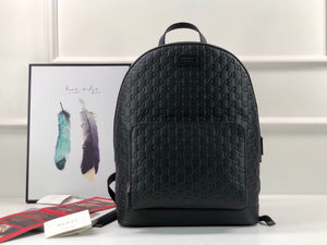 G u c c i backpack W31.5 H41 D14.5,