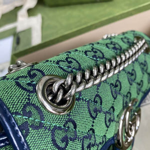 G u c c i green 22cm