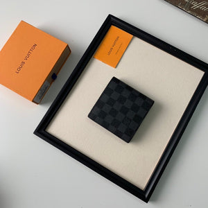 Lv pocket wallet Size:11.5*9CM