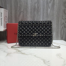Load image into Gallery viewer, Valentino Rockstud