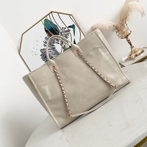 Chanel tote cream