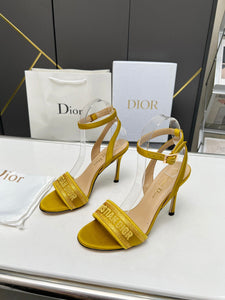 D I o r heels