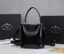 Load image into Gallery viewer, P r a d a black 23 23 13cm