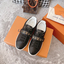 Load image into Gallery viewer, L v sneakers 2021