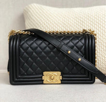 Load image into Gallery viewer, C h a n e l boy black/gold