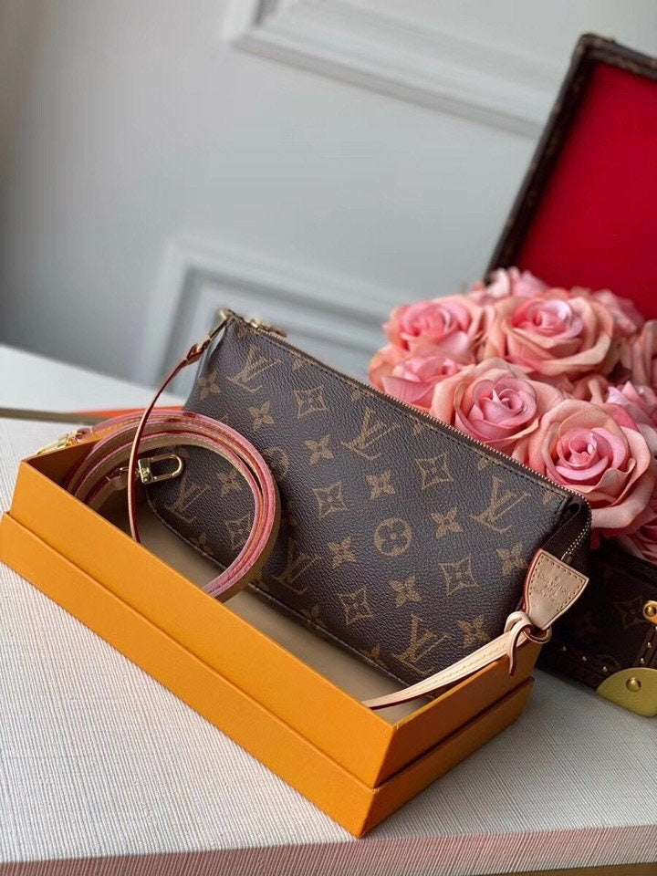 Lv pouch c