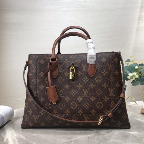 L v tote 34*24*13CM