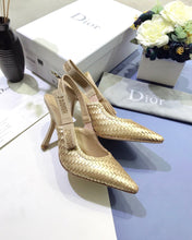 Load image into Gallery viewer, Dior gold