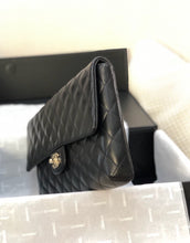 Load image into Gallery viewer, Chanel clutch soft