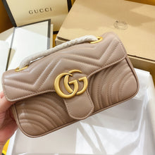 Load image into Gallery viewer, Gucci cream 22cm