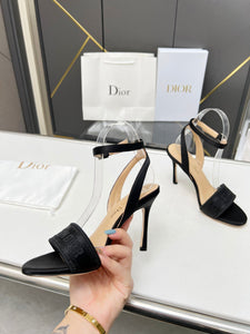 D I o r heels