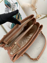 Load image into Gallery viewer, Chanel 35x27x11cm