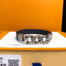 Load image into Gallery viewer, Lv bracelet