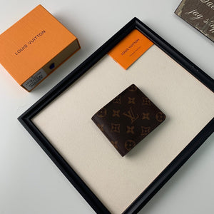 Lv window wallet 11.5*9cm