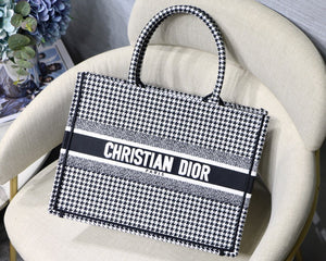 Dior 36 cm