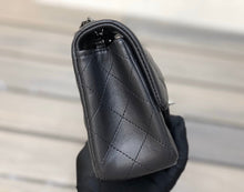Load image into Gallery viewer, Chanel 20 cm