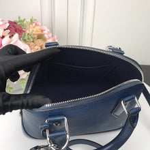 Load image into Gallery viewer, Lv alma blue
