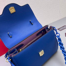 Load image into Gallery viewer, V e r s a c e blue 26-12-20CM 。