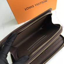 Load image into Gallery viewer, L v pouch 21*11*5