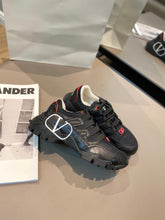 Load image into Gallery viewer, Valentino black 35-46