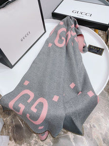 G u c c i scarf