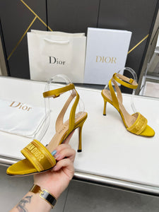 D I o r heels