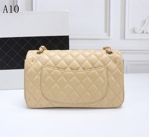 C h a n e l cream 25cm
