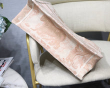 Load image into Gallery viewer, D ior pink 36cm