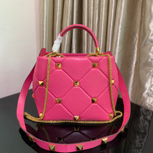 Load image into Gallery viewer, V a l e n t I n o pink 25cm