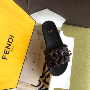 F e n d I new slides