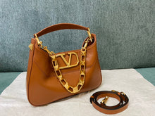 Load image into Gallery viewer, V a l e n t I n o brown