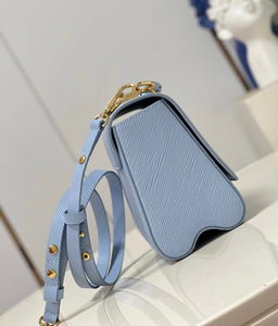 L v blue 23cm