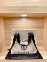Load image into Gallery viewer, C h a n e l tote Size:35*36