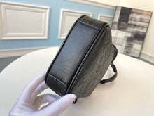 Load image into Gallery viewer, L v pouch 16.0 x 21.0 x 4.5 cm