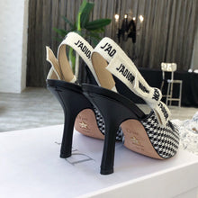 Load image into Gallery viewer, Dior