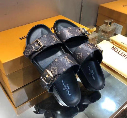 Lv sandals