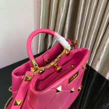 Load image into Gallery viewer, V a l e n t I n o pink 25cm