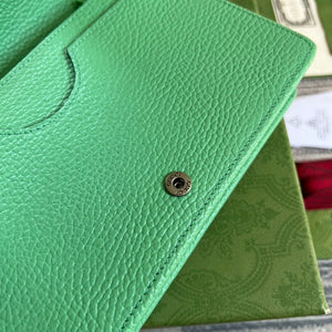G u c c i green