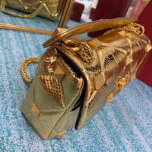 Load image into Gallery viewer, V Garavani Roman Stud gold 28x20x12cm