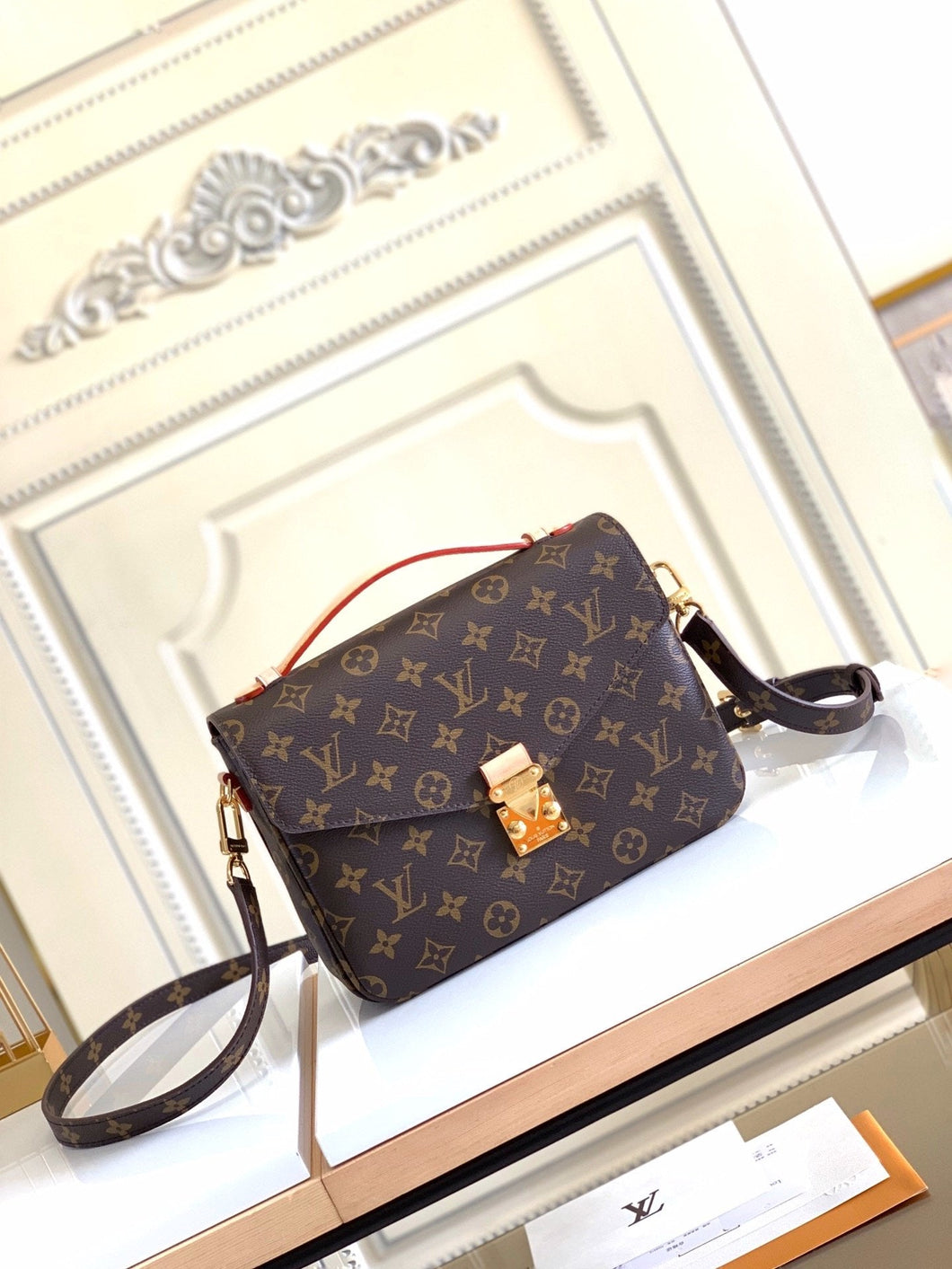 Lv monogram x