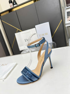 D I o r heels