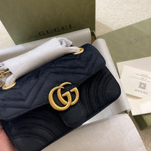 Load image into Gallery viewer, Gucci mon velvet