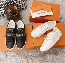 Load image into Gallery viewer, L v sneakers 2021