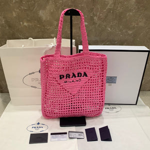 P r a d a beach pink 38x36x3cm