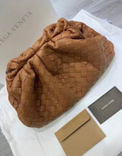 Load image into Gallery viewer, Bottega Veneta nappa