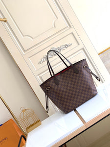 Lv neverfull check red