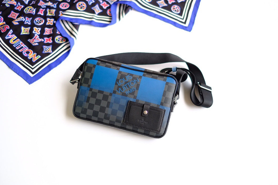 New lv blue travel