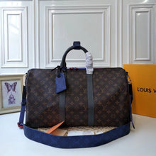 Load image into Gallery viewer, Lv duffel