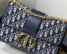 Load image into Gallery viewer, Dior gold chain